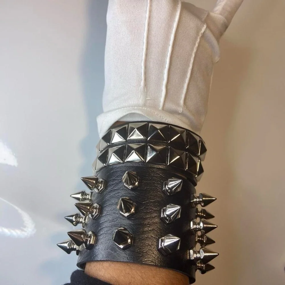 2 pcs Gothic Spiked studded faux leather punk bracelet emo Rivets